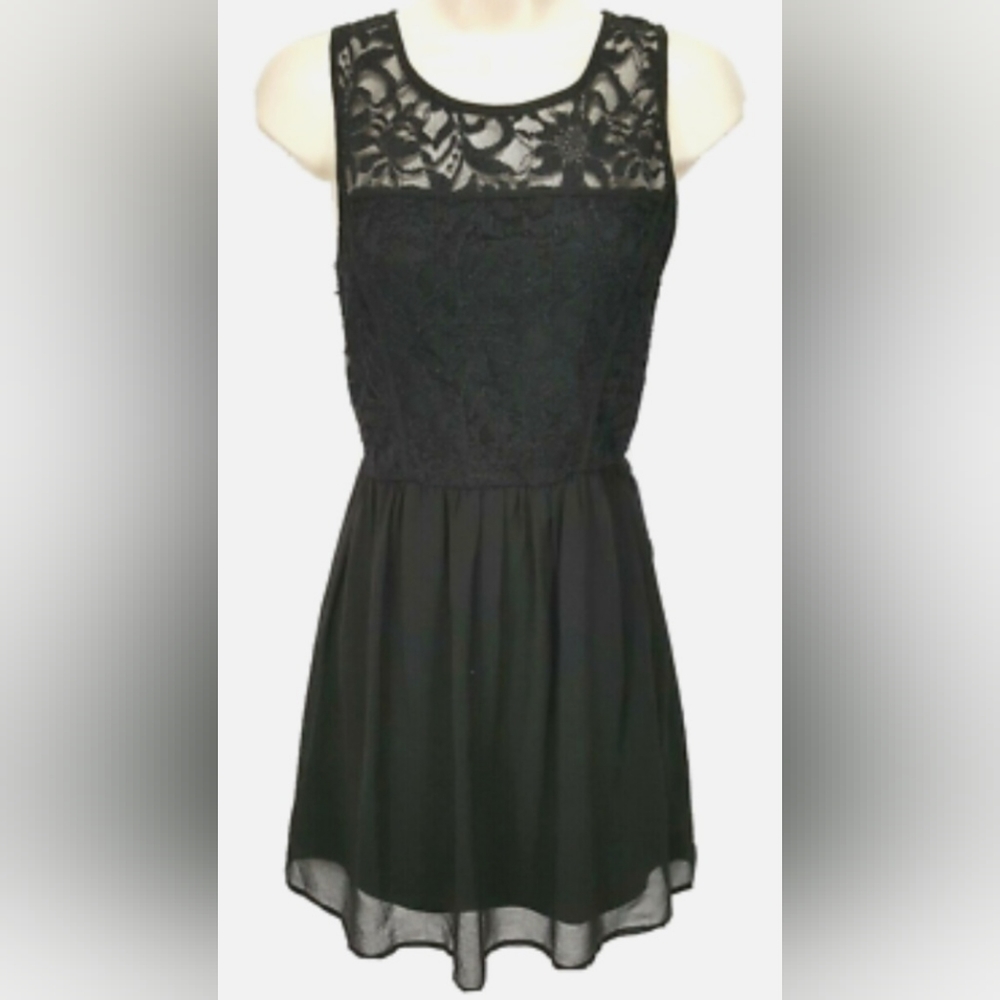 Lily Rose Women's Black Lace Mini-Flare Party Dress, size small - Picture 1 of 9
